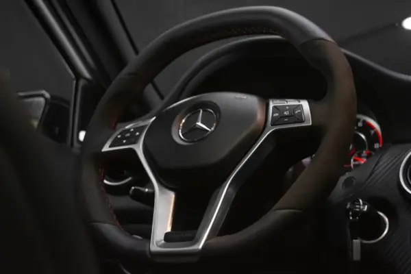 Mercedes-Benz A 45 AMG 4Matic Speedshift 7G-DCT Edition 1 30