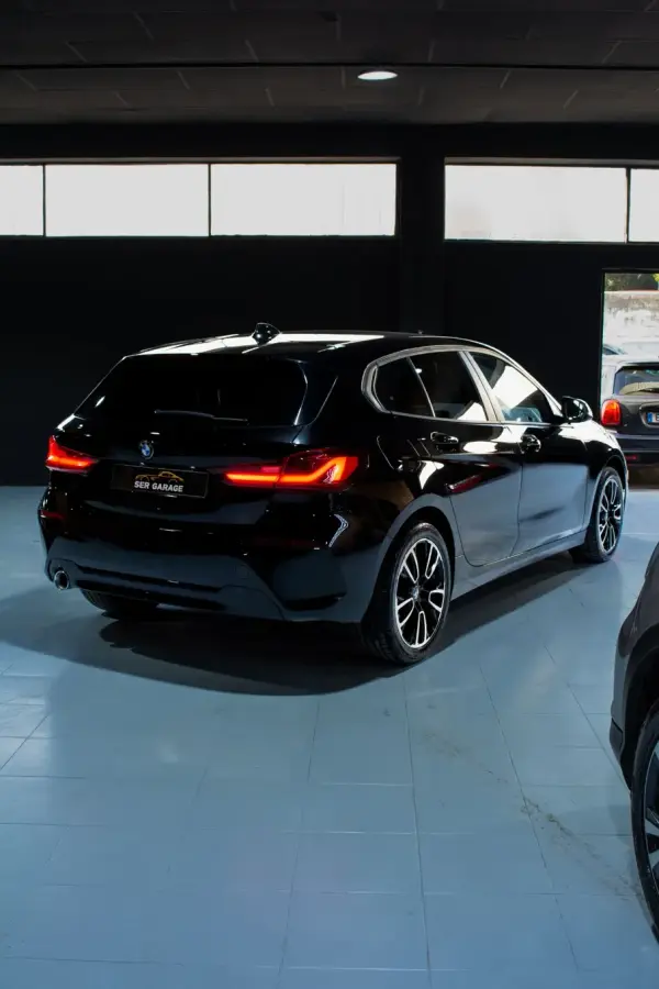 BMW 116 d Advantage Auto 3