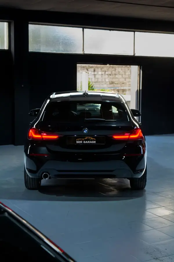 BMW 116 d Advantage Auto 2