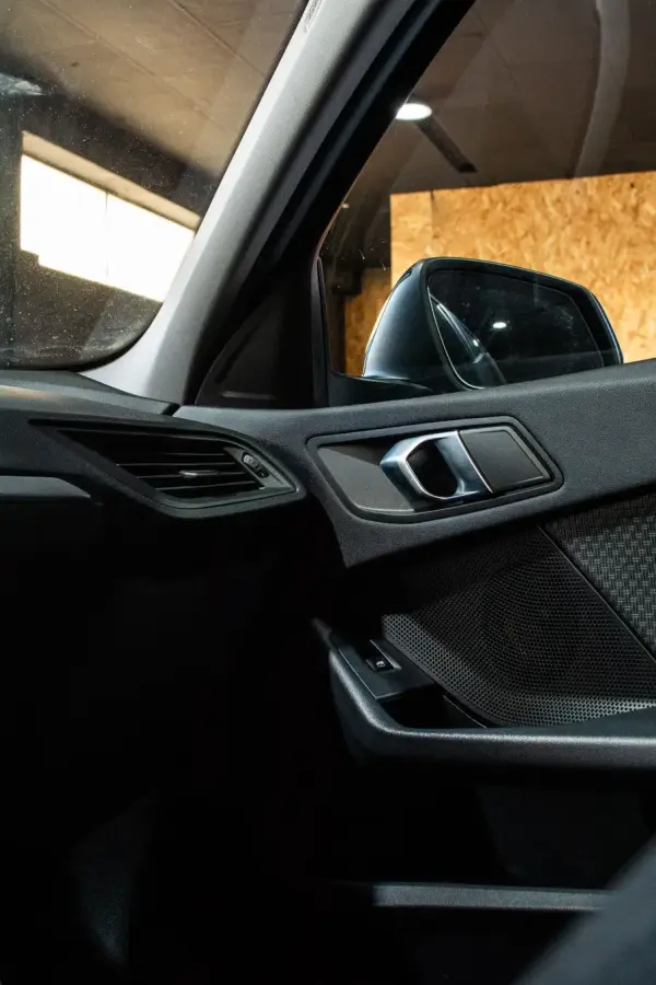 BMW 116 d Advantage Auto 19