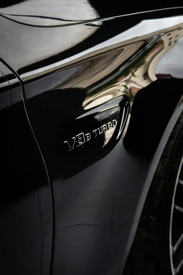 Mercedes-Benz C 63 AMG S 5