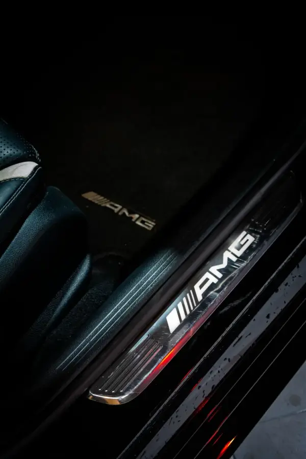 Mercedes-Benz C 63 AMG S 7