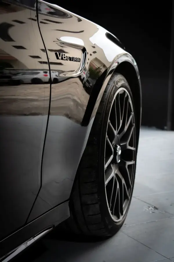 Mercedes-Benz C 63 AMG S 6