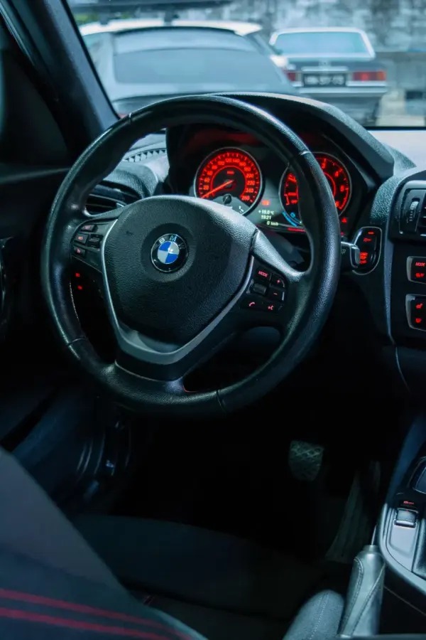 BMW 120 d Sport Line 7