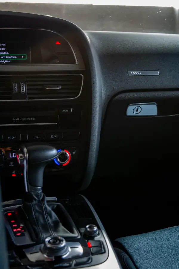 Audi A5 Cabrio 2.0 TDi Multitronic S-line 8