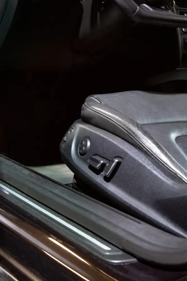 Audi A5 Cabrio 2.0 TDi Multitronic S-line 9