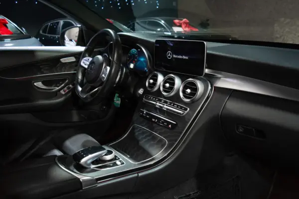 Mercedes-Benz C 300 de T 9G-TRONIC AMG Line 9