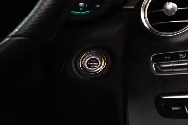 Mercedes-Benz C 300 de T 9G-TRONIC AMG Line 13