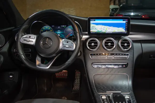 Mercedes-Benz C 300 de T 9G-TRONIC AMG Line 19