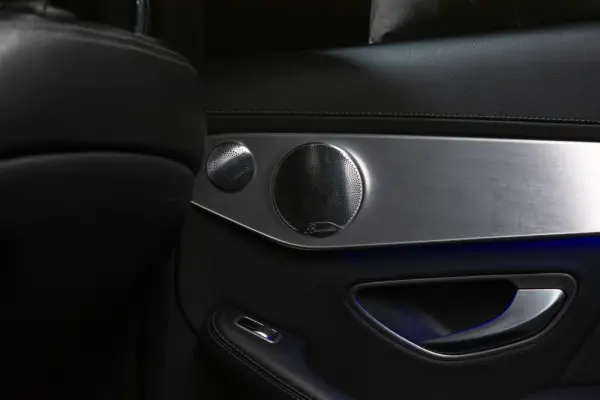 Mercedes-Benz C 300 de AMG Line 5