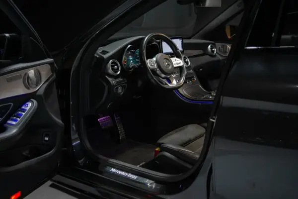 Mercedes-Benz C 300 de AMG Line 16