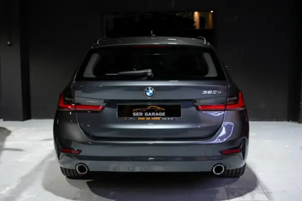 BMW 320 e Touring Aut. Advantage 8