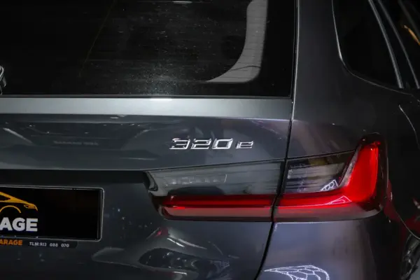 BMW 320 e Touring Aut. Advantage 9
