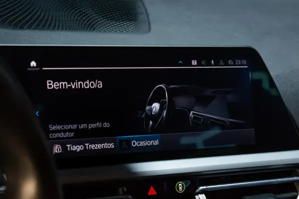 BMW 320 e Touring Aut. Advantage 18