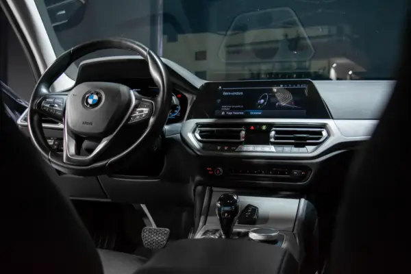 BMW 320 e Touring Aut. Advantage 20