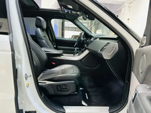 Land Rover Range Rover Sport P400e Hybrid HSE 20