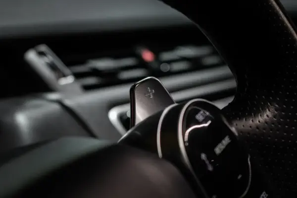 Land Rover Range Rover Sport P400e Hybrid HSE 28