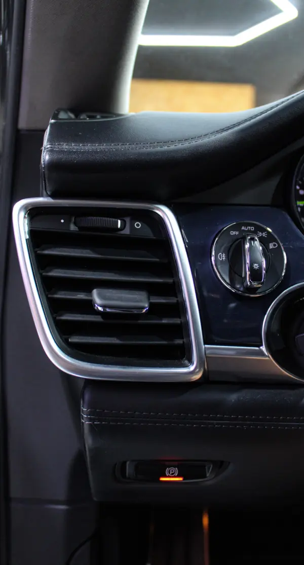 Porsche Panamera S Hybrid 61