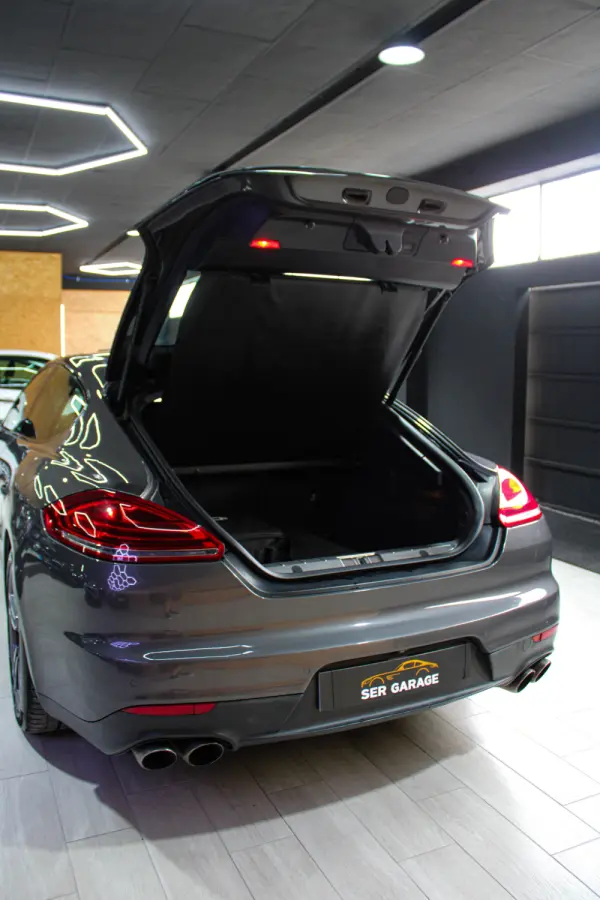 Porsche Panamera S Hybrid 75