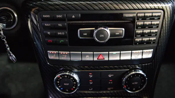 Mercedes-Benz SLK 200 Outro 19
