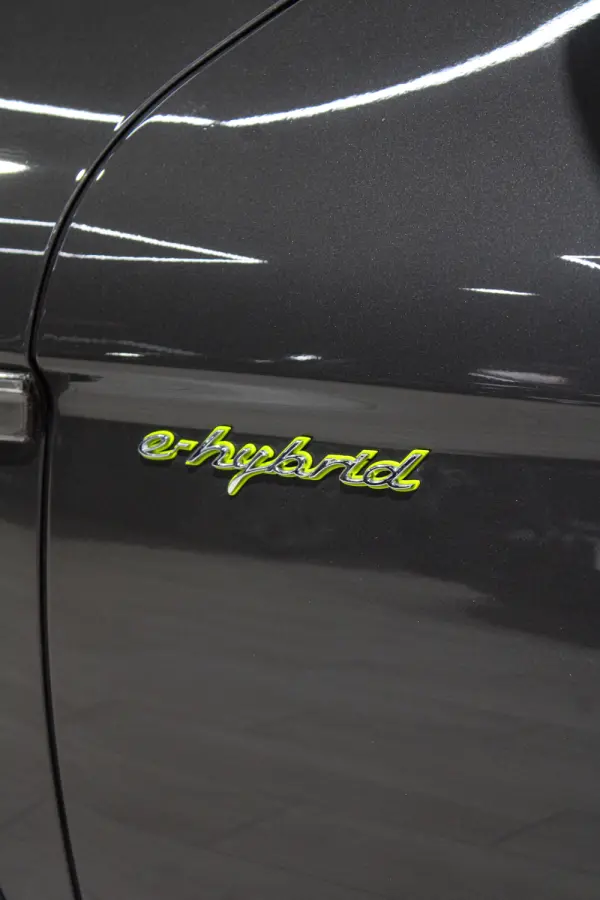 Porsche Panamera S Hybrid 24