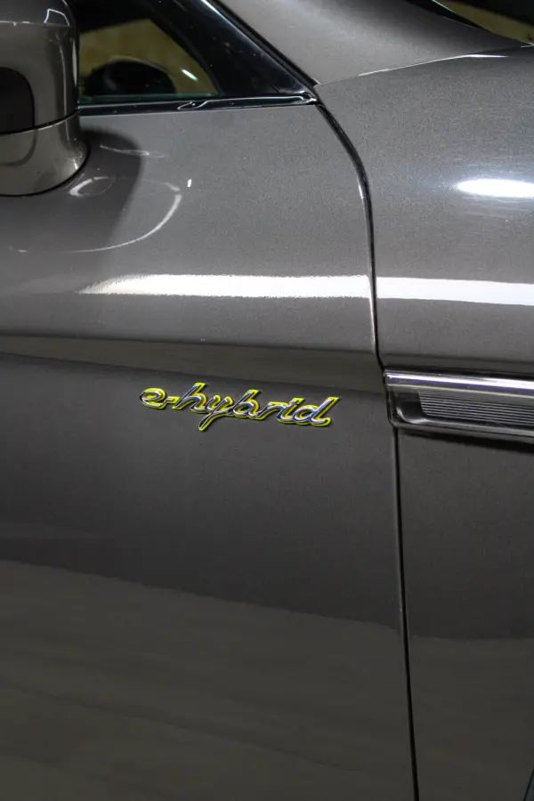 Porsche Panamera S Hybrid 33