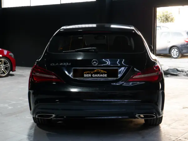 Mercedes-Benz CLA 200 d Shooting Brake AMG Line Aut. 8