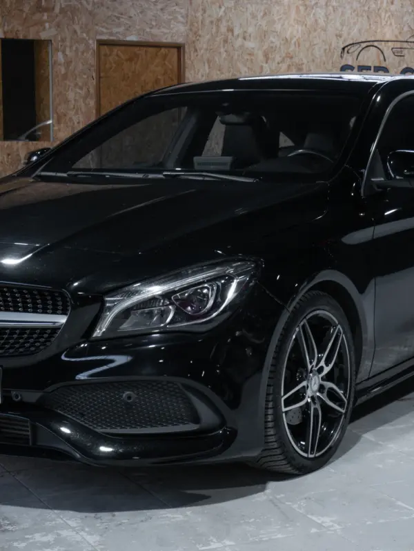 Mercedes-Benz CLA 200 d Shooting Brake AMG Line Aut. 6