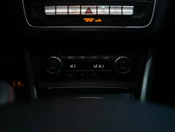 Mercedes-Benz CLA 200 d Shooting Brake AMG Line Aut. 18