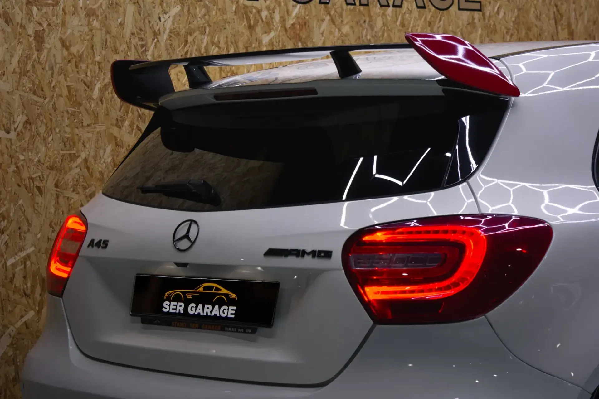 Mercedes-Benz A 45 AMG 4Matic Speedshift 7G-DCT Edition 1 10