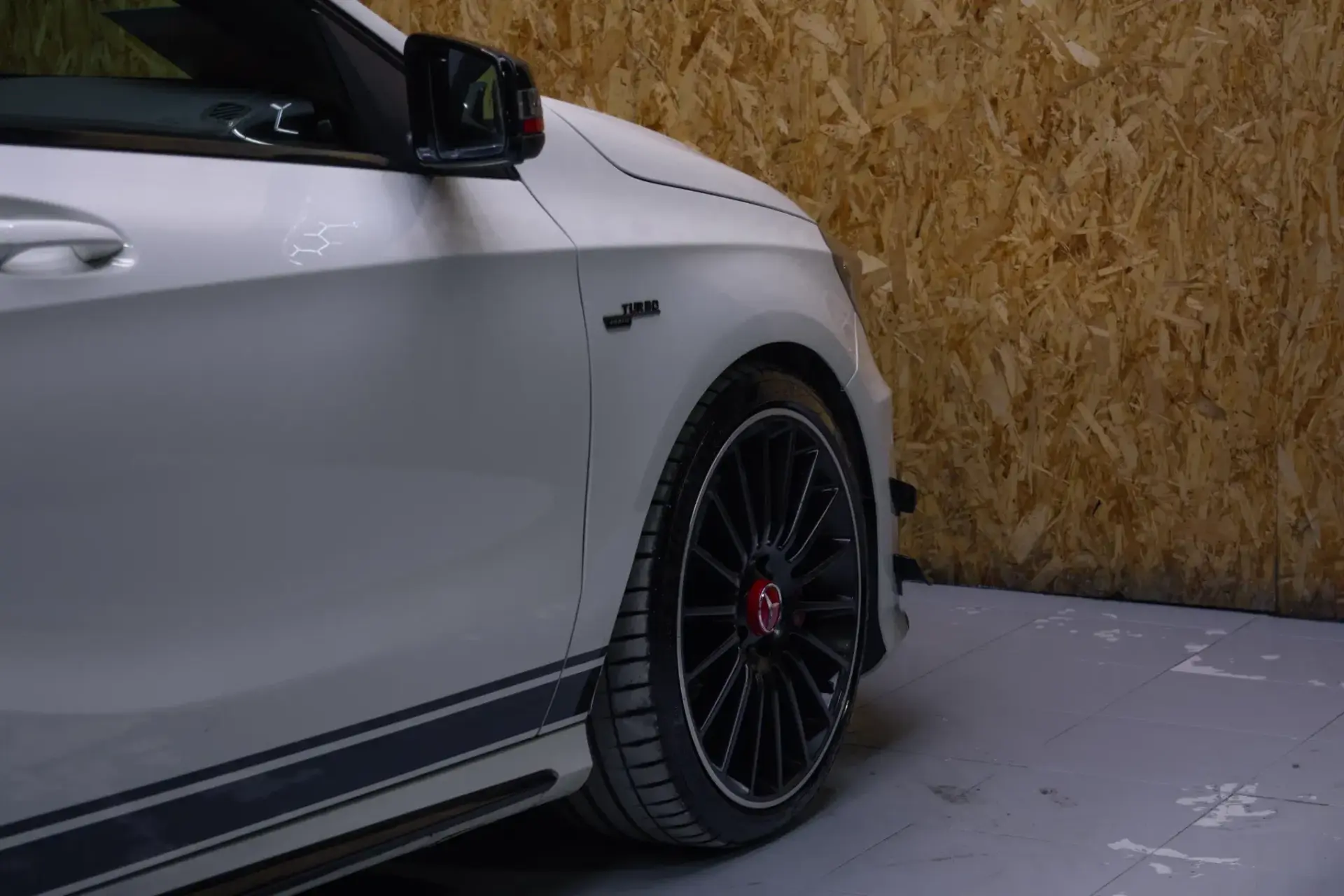 Mercedes-Benz A 45 AMG 4Matic Speedshift 7G-DCT Edition 1 11