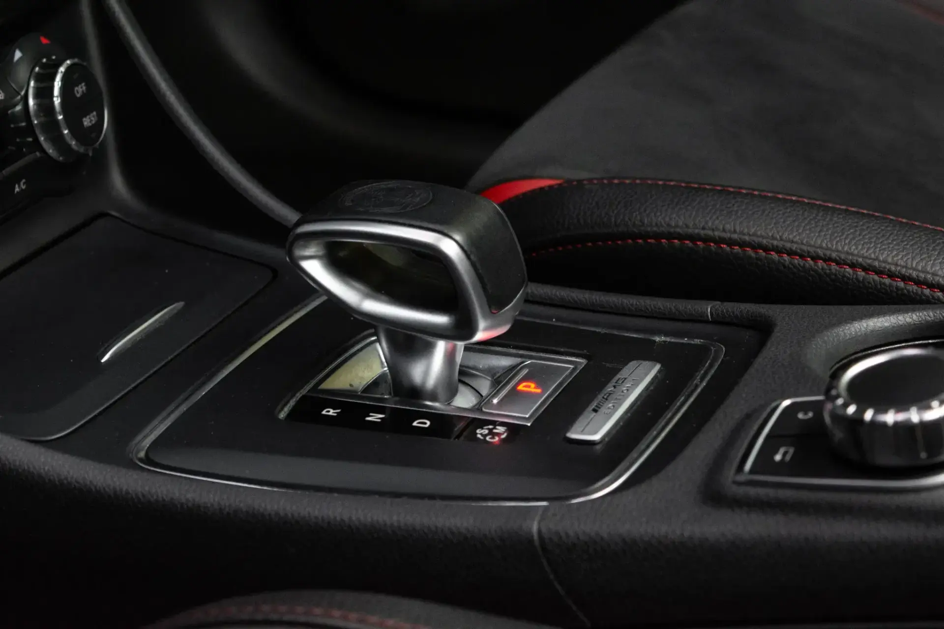 Mercedes-Benz A 45 AMG 4Matic Speedshift 7G-DCT Edition 1 13