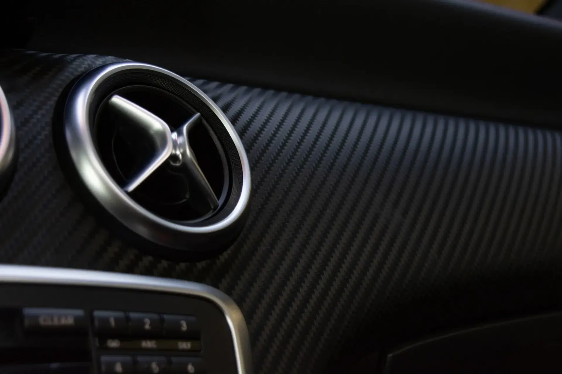 Mercedes-Benz A 45 AMG 4Matic Speedshift 7G-DCT Edition 1 24