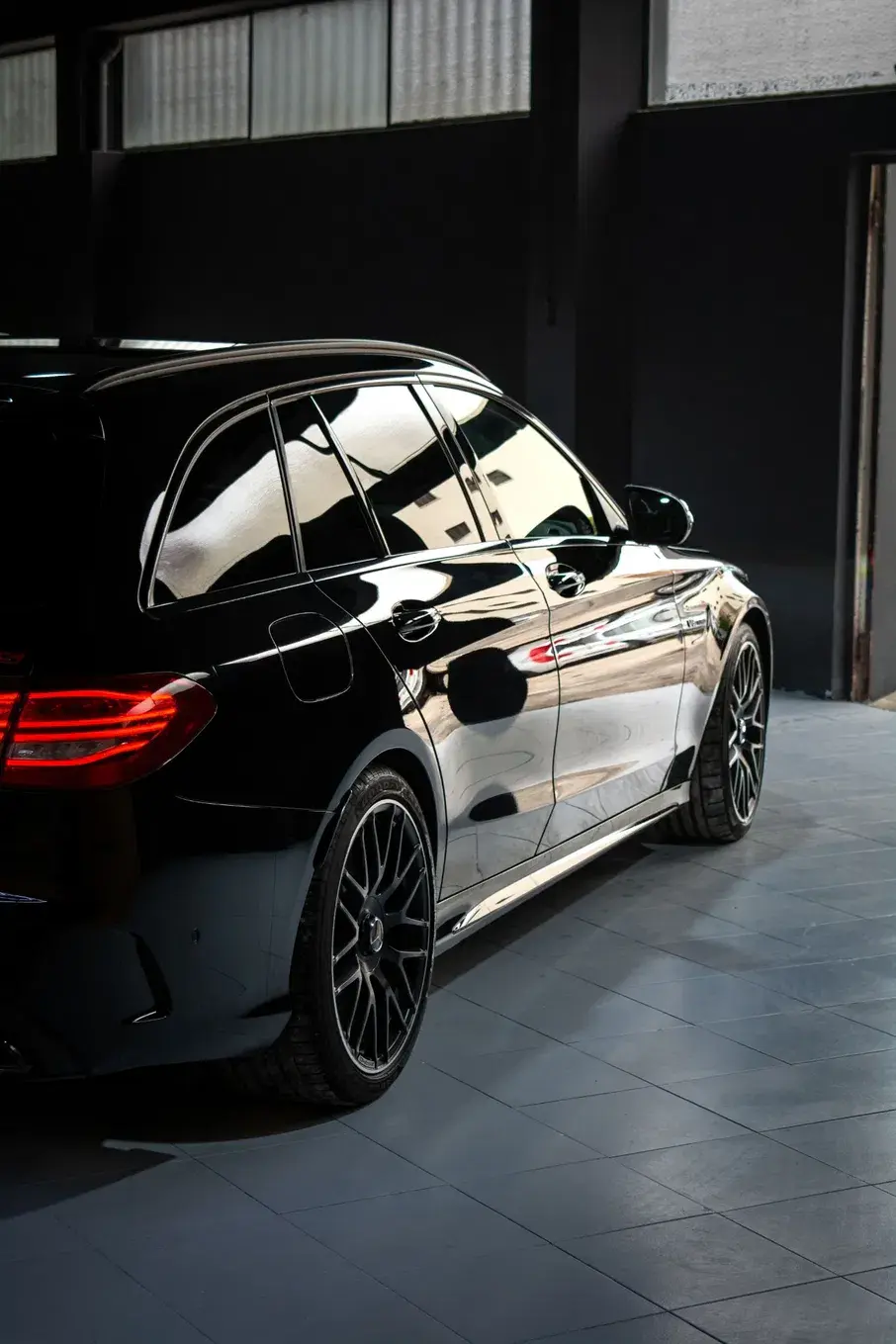Mercedes-Benz C 63 AMG S 31