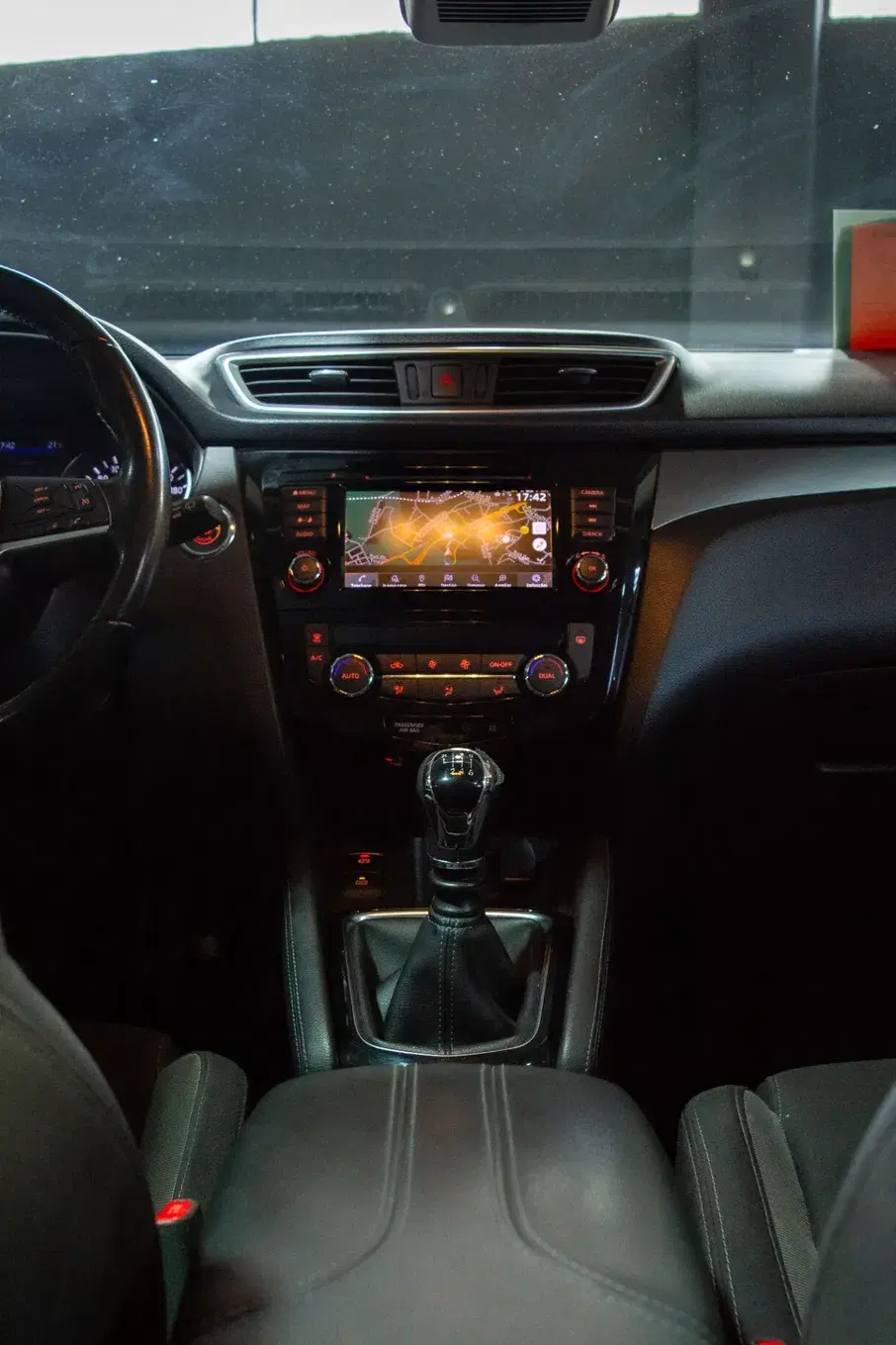 Nissan Qashqai 1.5 dCi Tekna 12