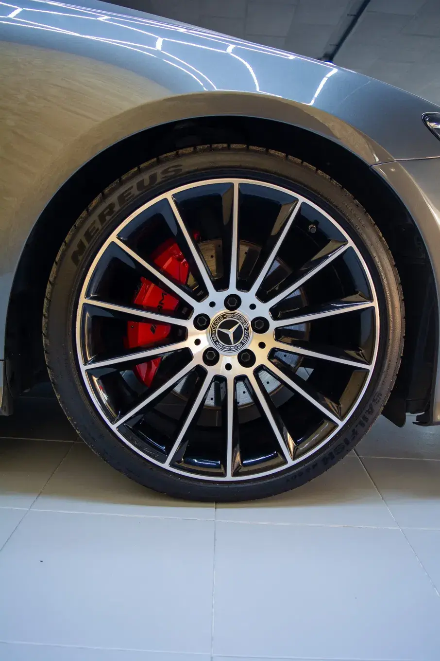 Mercedes-Benz E 220 d Coupe 9G-TRONIC Night Edition 3