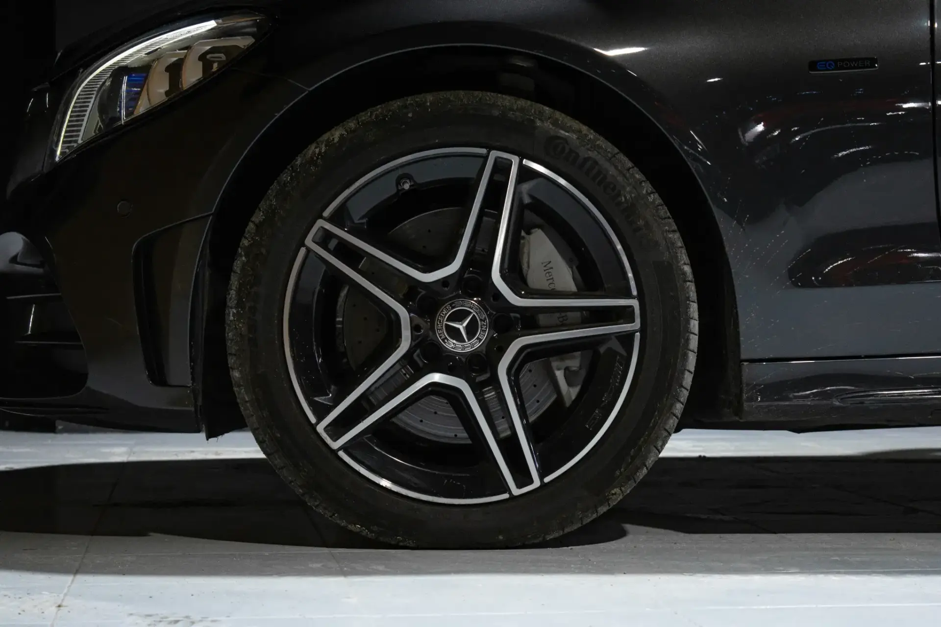 Mercedes-Benz C 300 de AMG Line 15