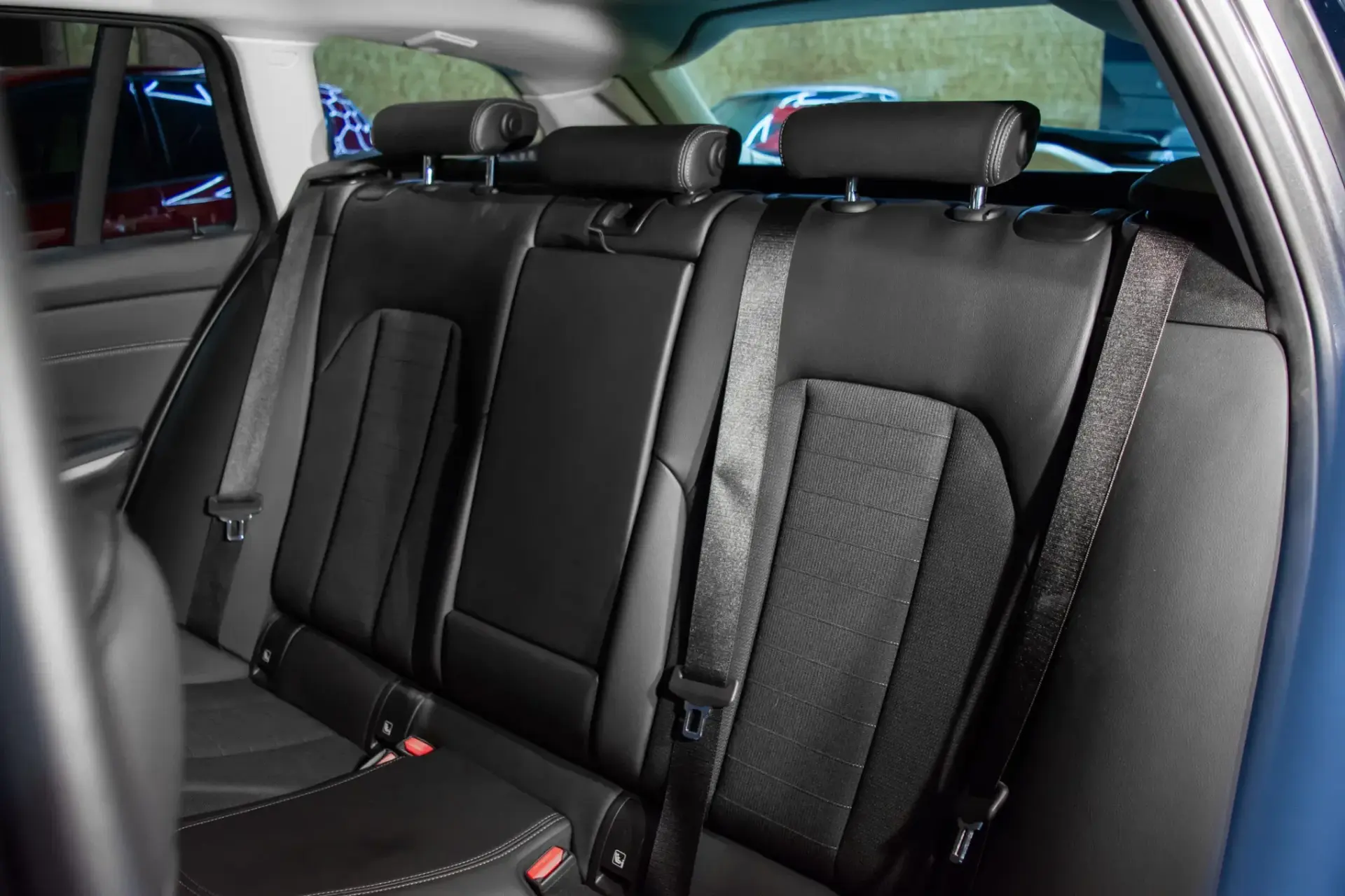 BMW 320 e Touring Aut. Advantage 28