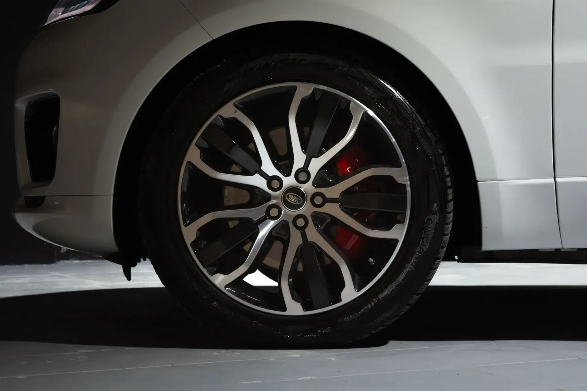 Land Rover Range Rover Sport P400e Hybrid HSE 10