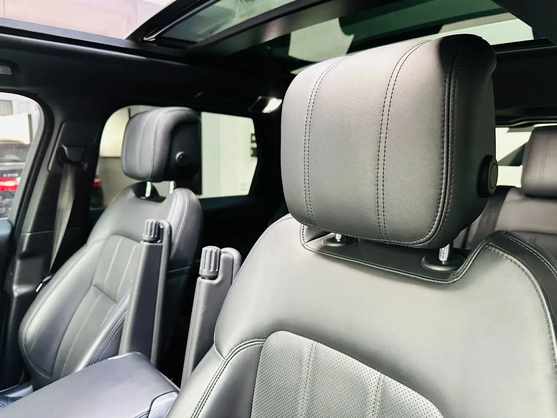 Land Rover Range Rover Sport P400e Hybrid HSE 16