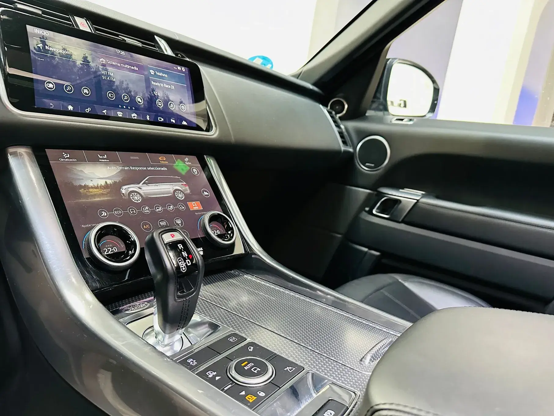 Land Rover Range Rover Sport P400e Hybrid HSE 17