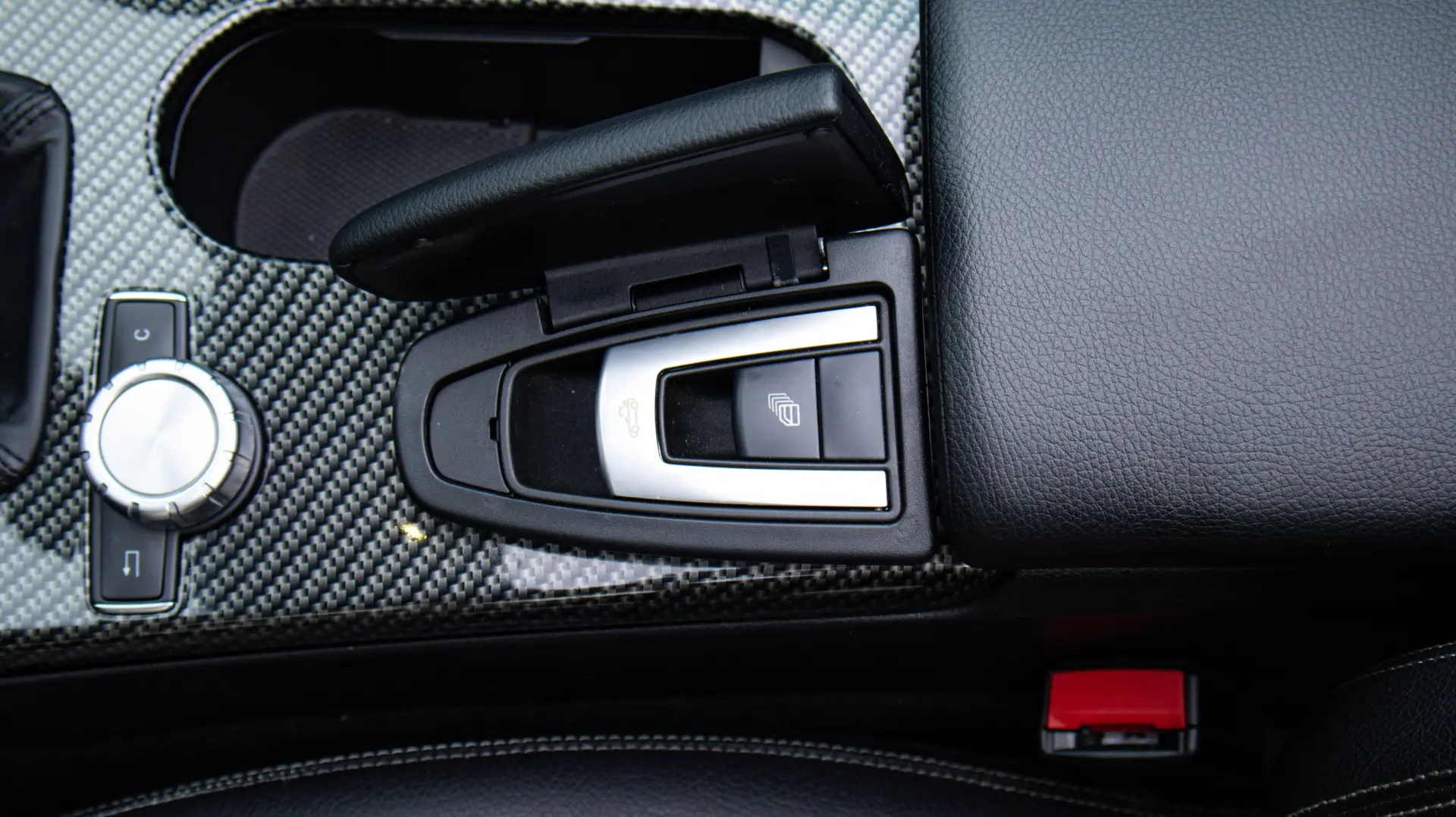 Mercedes-Benz SLK 200 Outro 34