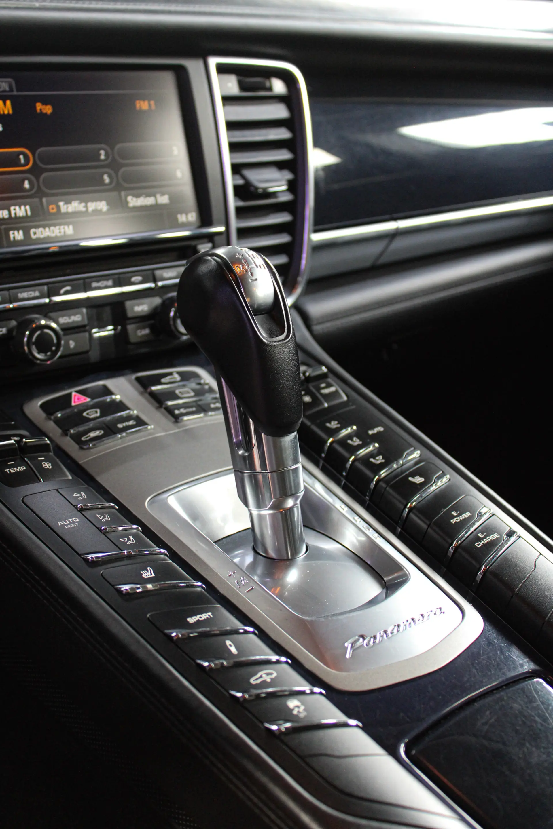 Porsche Panamera S Hybrid 60