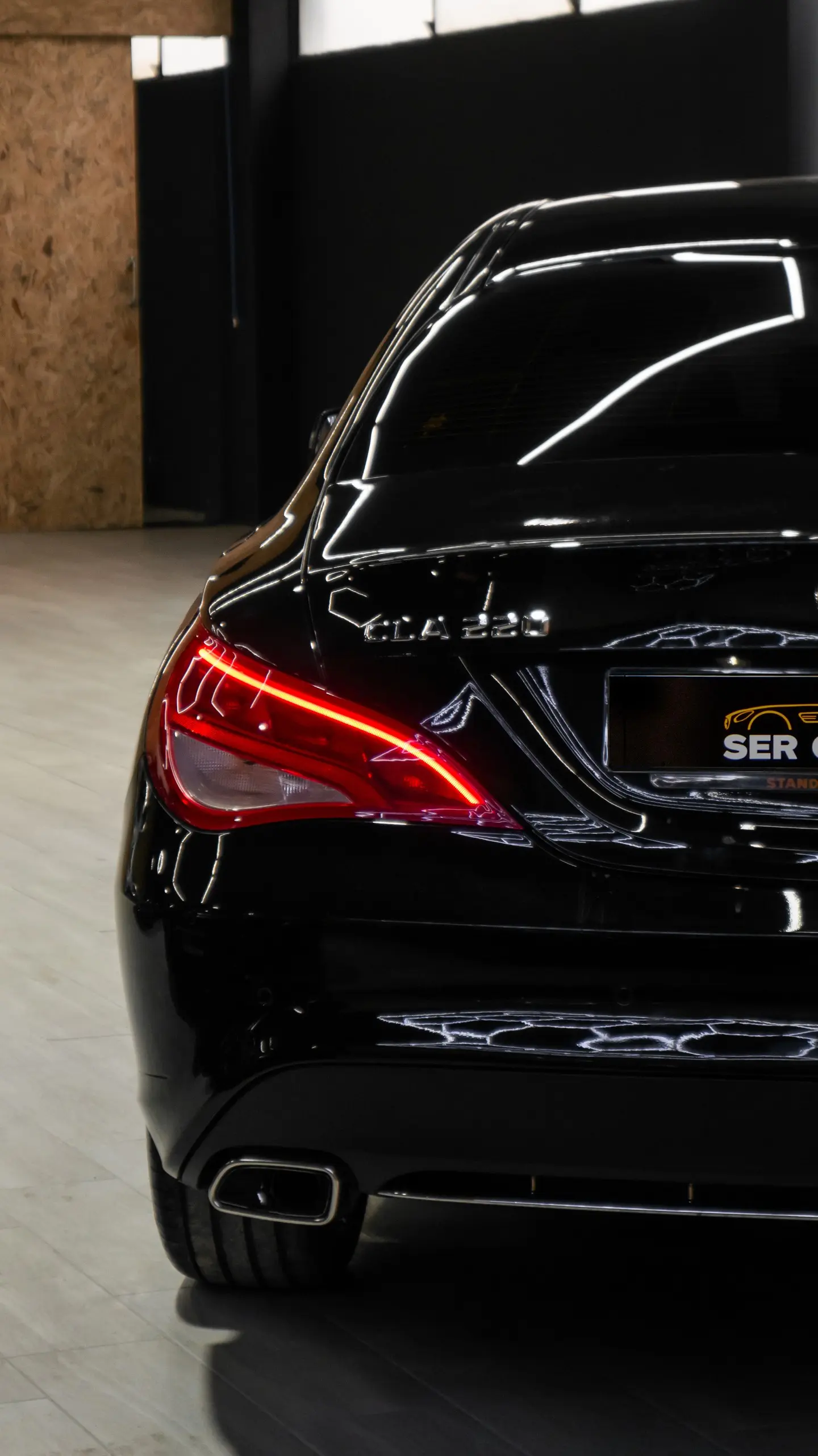 Mercedes-Benz CLA 220 d Aut. 4