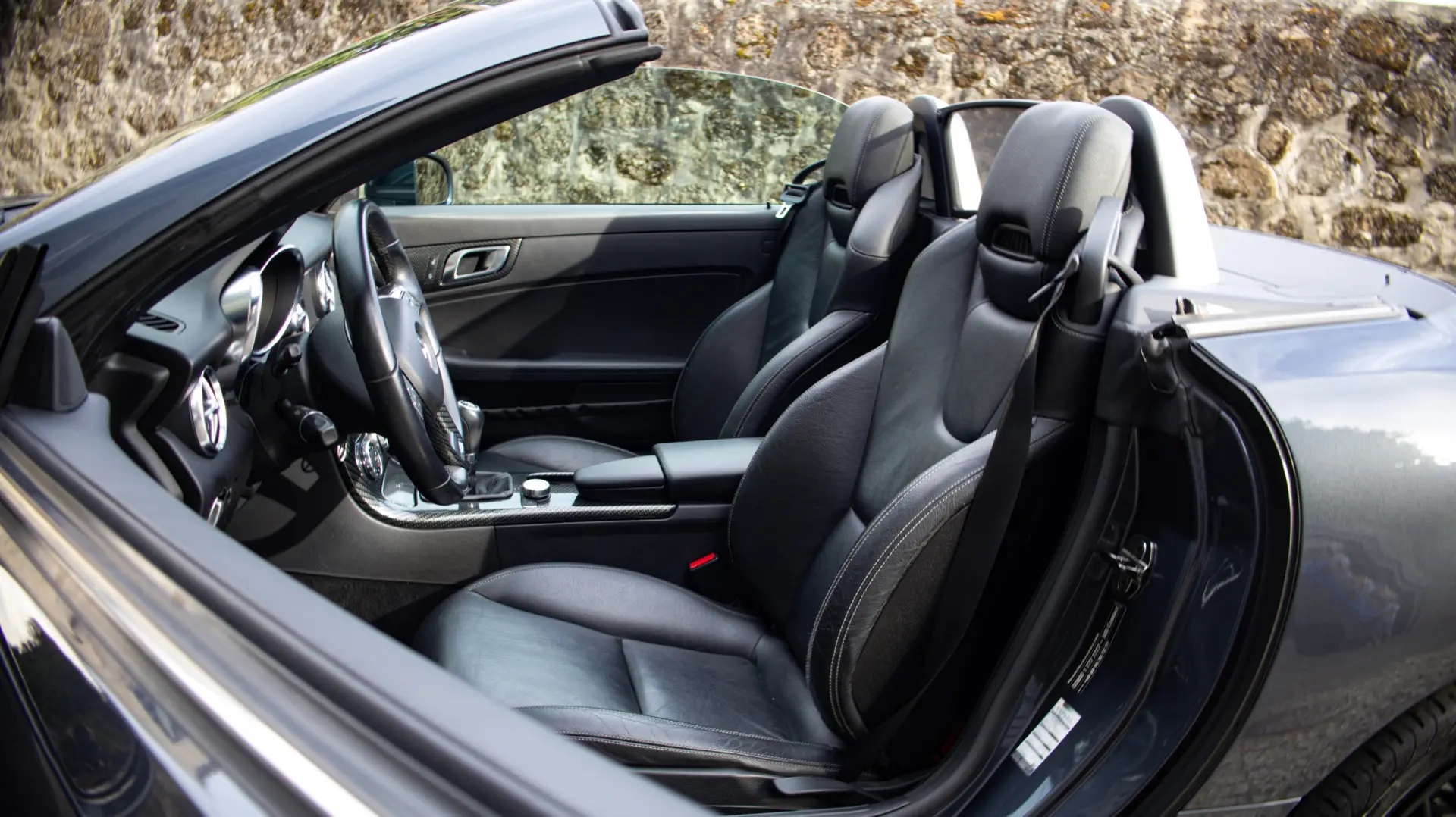 Mercedes-Benz SLK 200 Outro 31