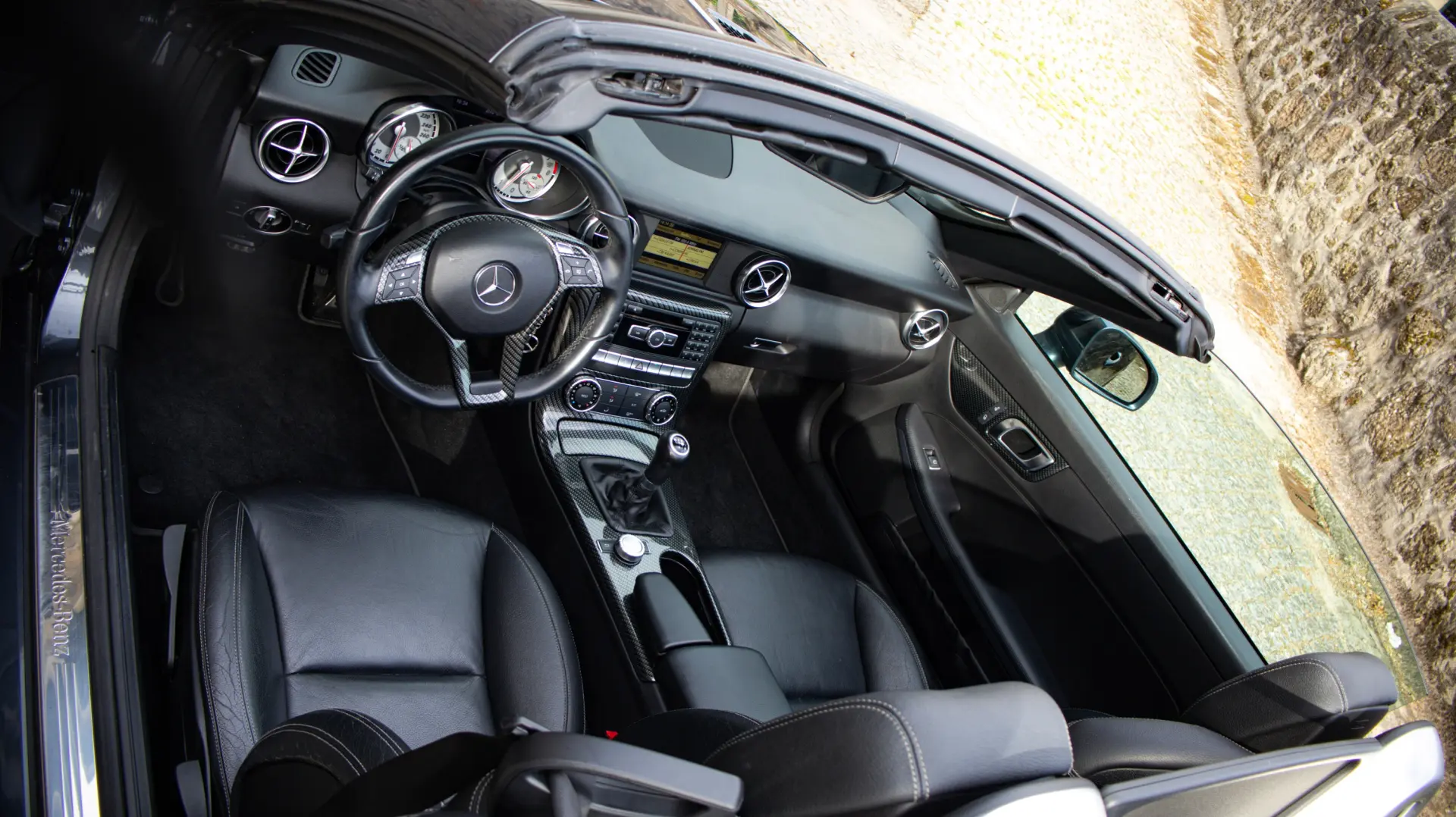 Mercedes-Benz SLK 200 Outro 32