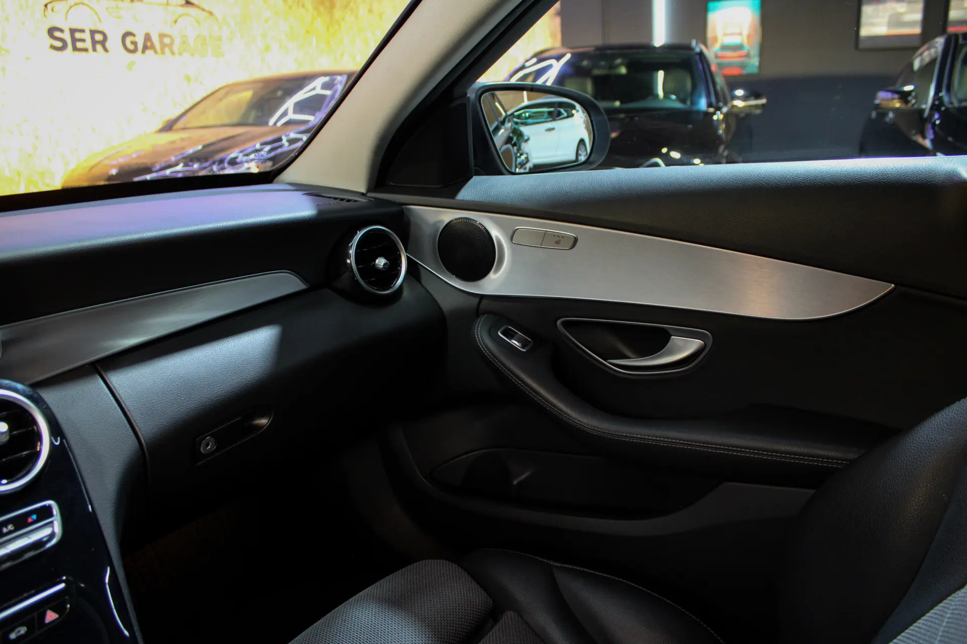 Mercedes-Benz C 300 de T 9G-TRONIC Exclusive 41