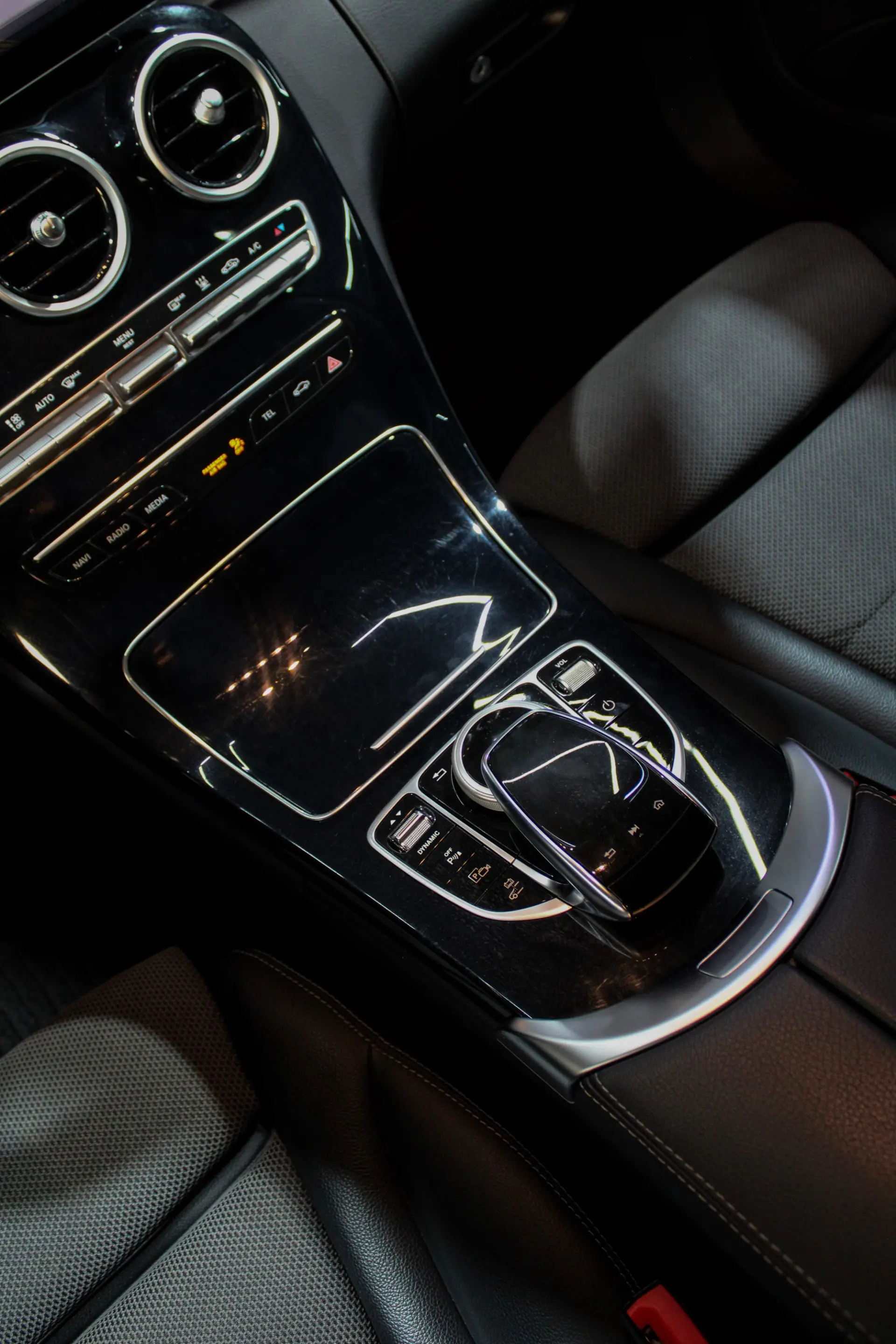 Mercedes-Benz C 300 de T 9G-TRONIC Exclusive 51