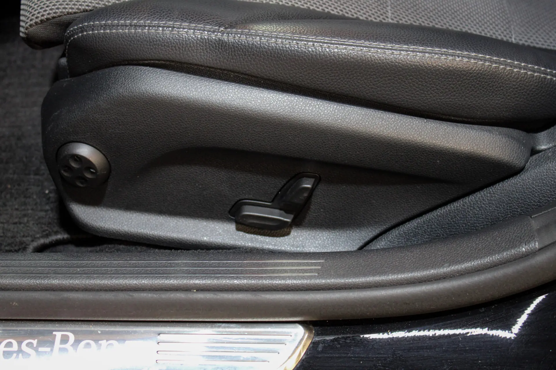 Mercedes-Benz C 300 de T 9G-TRONIC Exclusive 12