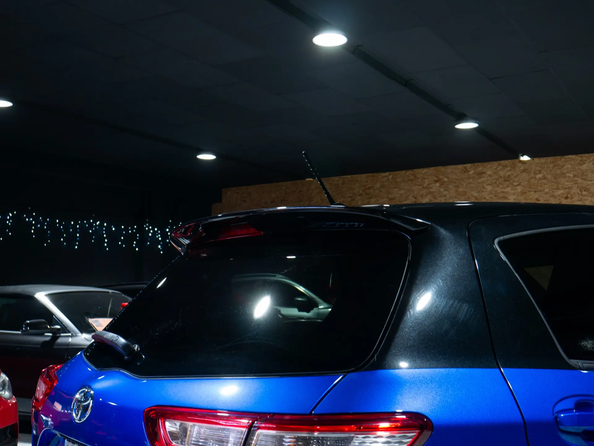 Toyota Yaris 1.5 HSD Square Collec.Blue 16